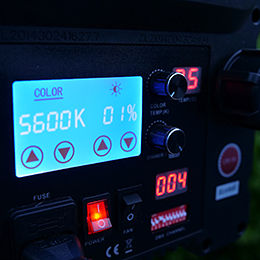 Colmon FL300B-DMX 300 Wattos Bi-Color Fresnel LED