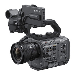 Sony FE PZ 16-35 mm F4 G objektív Sony FX6 kamerával (kamera nem tartozék) - nagyobb kép