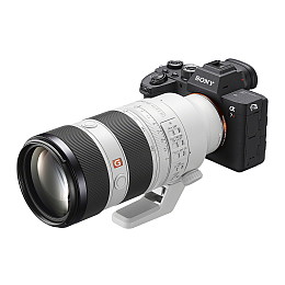 Sony FE 70-200mm f/2.8 GM OSS II objektív Sony a7R kamerával (kamera nem tartozék) - nagyobb kép